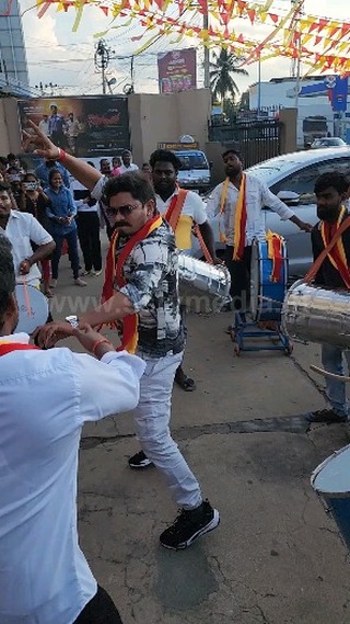 ಧೀರ ಭಗತ್ ರಾಯ್ ಹೀರೋ ಭರ್ಜರಿ ಡ್ಯಾನ್ಸ್