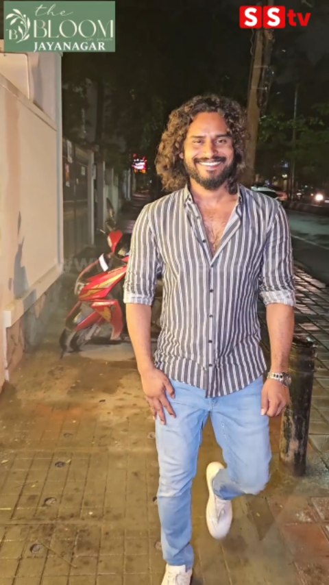 ದಿ ಬ್ಲೂಮ್ ಕೆಫೆ ಗೆ ಬಂದ ನವೀನ್ ಶಂಕರ್