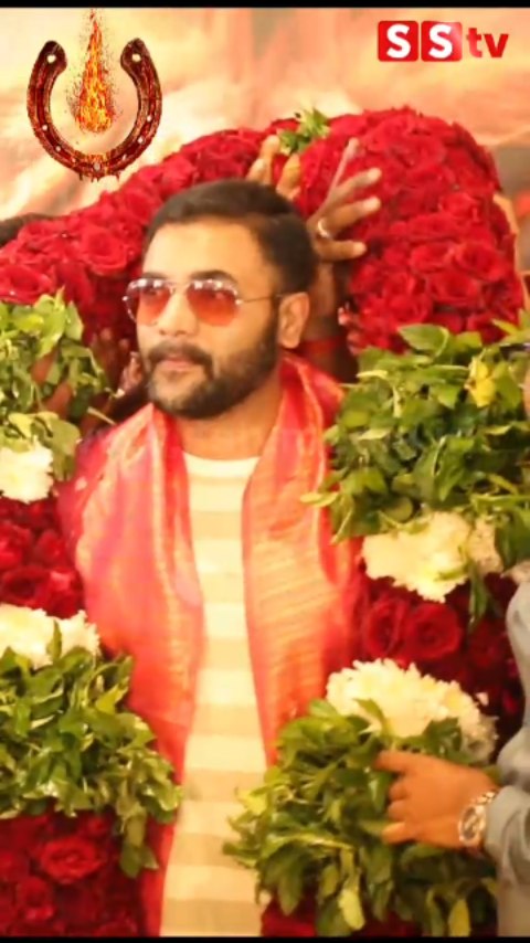 ಫ್ಯಾನ್ಸ್ ಯಿಂದ ಶ್ರೀಮುರಳಿಗೆ ಭರ್ಜರಿ ಸನ್ಮಾನ