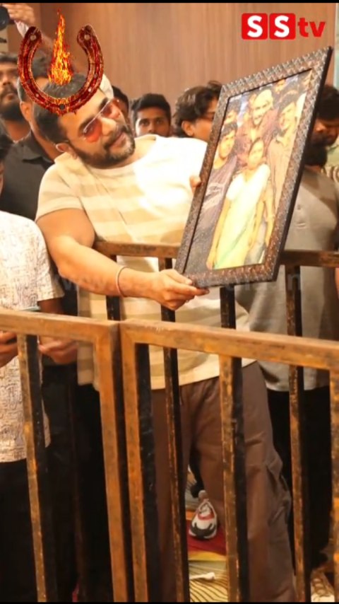 ಫ್ಯಾನ್ಸ್ ಕೊಟ್ಟ ಗಿಫ್ಟ್ ನೋಡಿ ಭಾವುಕರಾದ ಶ್ರೀಮುರಳಿ