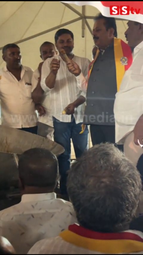 ಸಾಹಿತ್ಯ ಸಮ್ಮೇಳನ ಆಹಾರ ಮೇಳ ದಲ್ಲಿ ಚಲುವರಾಯ ಸ್ವಾಮಿ