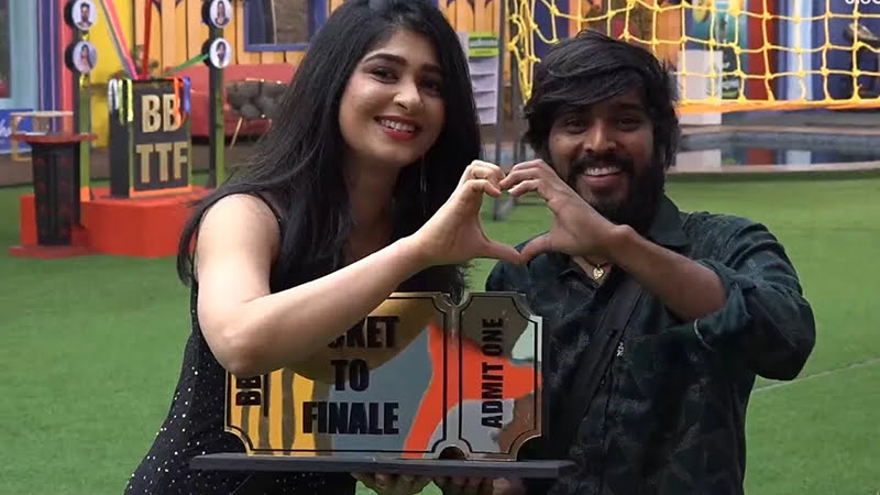 Aditi is a shy contestant to answer
