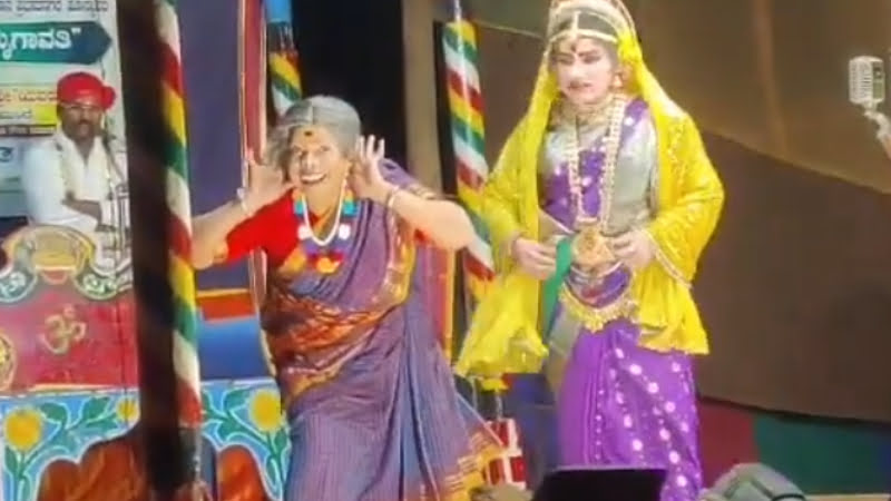 Actress Umashree performs Yakshagana
