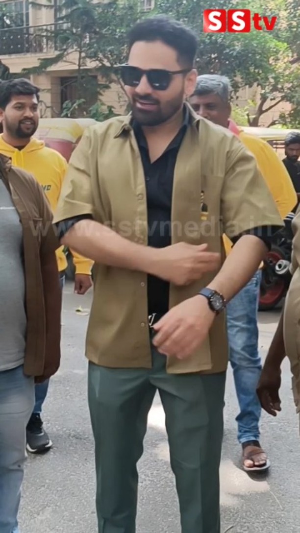 ರಾಜು ಜೇಮ್ಸ್ ಬಾಂಡ್ ಆಟೋ ಪ್ರಮೋಷನ್ ನಲ್ಲಿ ಹೀರೋ ಎಂಟ್ರಿ