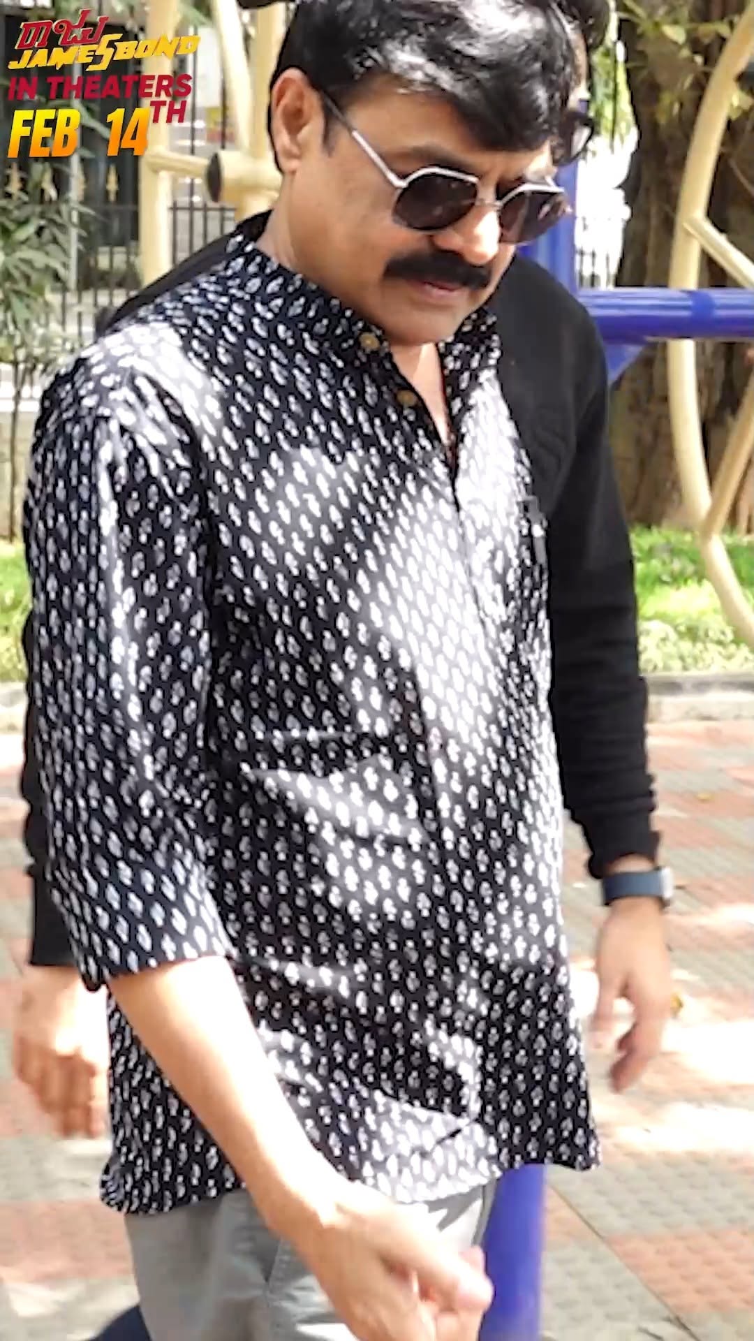 ವ್ಯಾಯಾಮ ಮಾಡಿಕೊಂಡು ಜೇಮ್ಸ್ ಬಾಂಡ್ ಸಿನಿಮಾ ಮಾತುಕತೆ