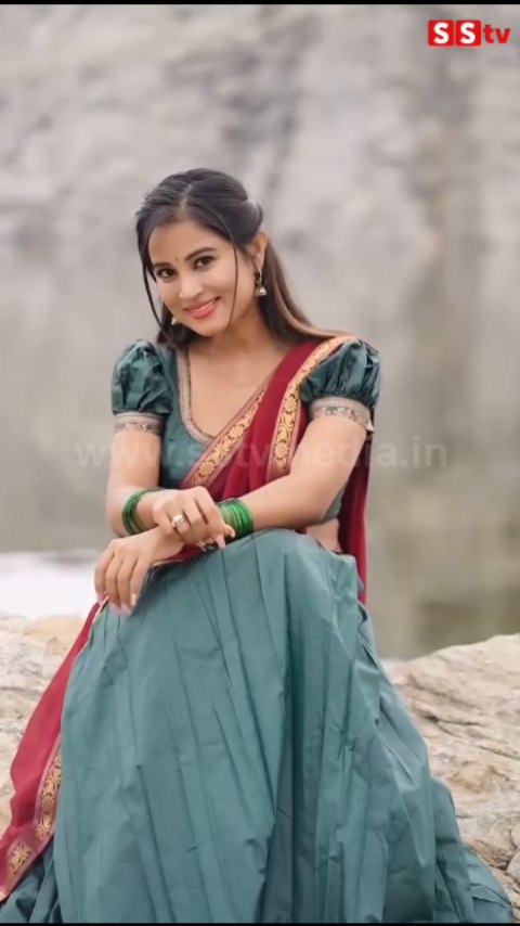 ಹಳ್ಳಿ ಹುಡುಗಿ ಯಲ್ಲಿ ಮಿಂಚಿದ ಅನುಷಾ ರೈ