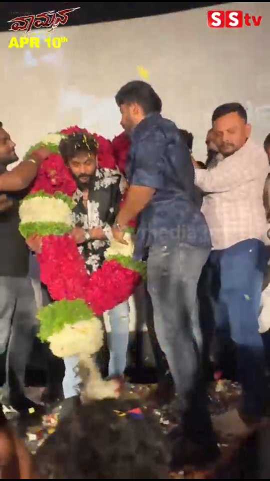 ಫ್ಯಾನ್ಸ್ ತಂದ ಮಾಲೆ ಯಲ್ಲಿ ಮುಳುಗಿ ಹೋದ ಧನ್ವಿರ್