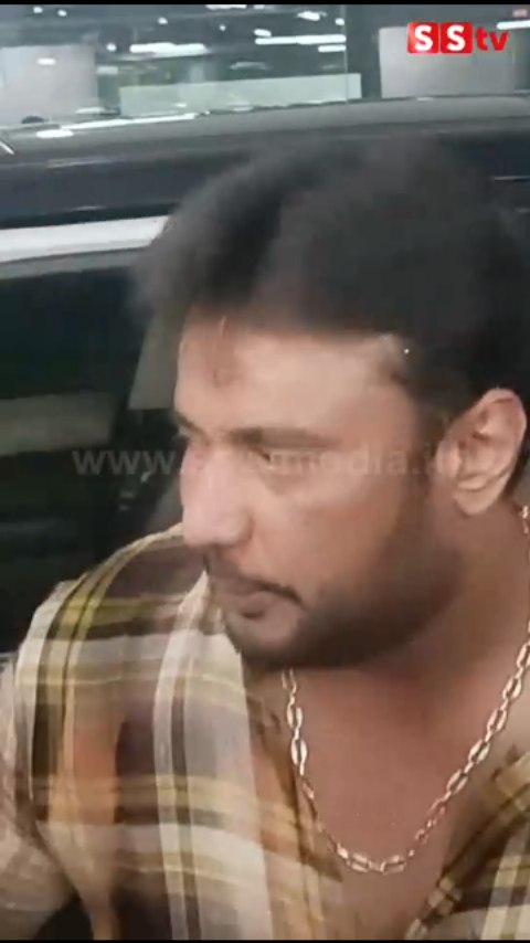Darshan got out of the car with a sore leg