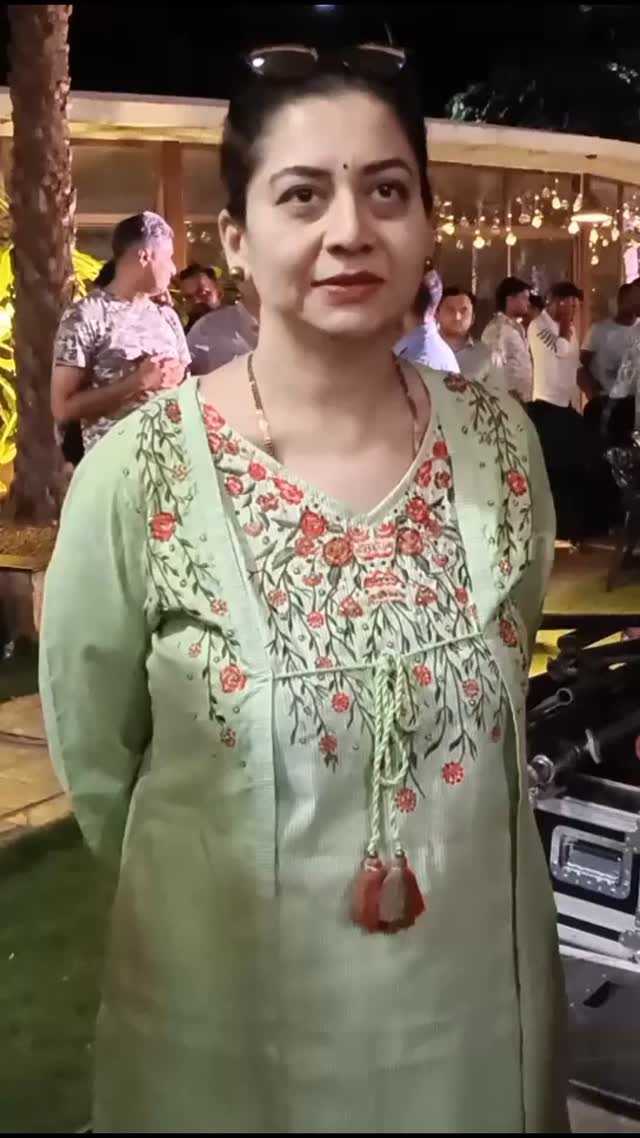 Sudharani comes to Shivanna's house