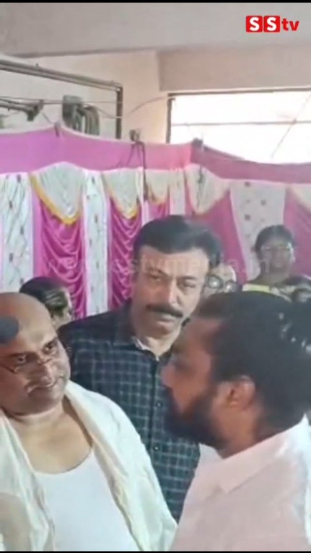 Dhruva Sarja consoles Bank Janardhan's son