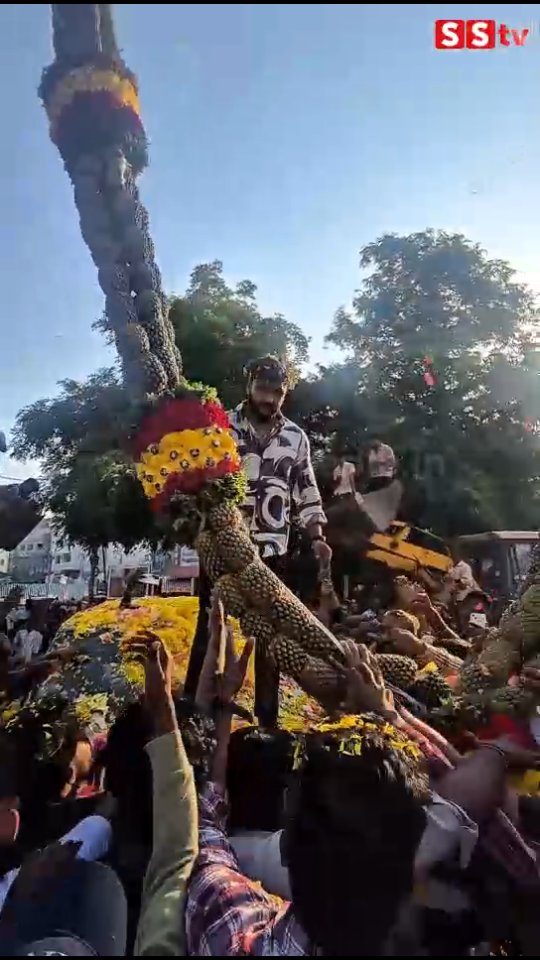 Dhanveerah gets a grand welcome at Mysore Sangama Theatre