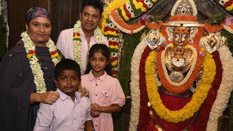 Shivanna's 'A for Anand' movie set in the presence of Bande Mahakali Temple