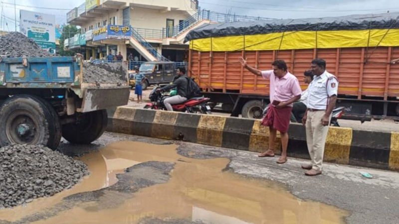 Actor Vinod Raj wears dhoti, repairs road