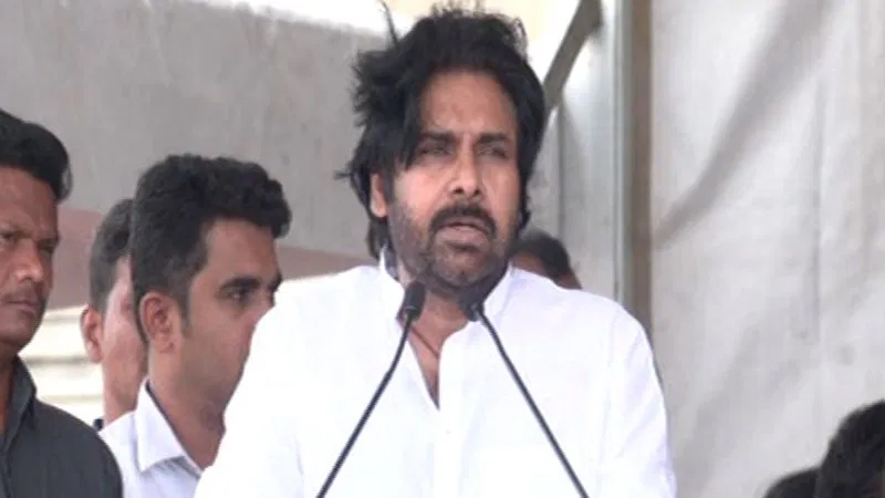 Pawan Kalyan pays tribute to Kannada in emotional speech