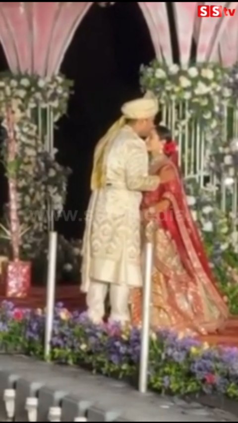 ಹಣೆಗೆ ಮುತ್ತಿಟ್ಟು ಡ್ಯಾನ್ಸ್ ಮಾಡಿದ ವೈಷ್ಣವಿ ಗಂಡ