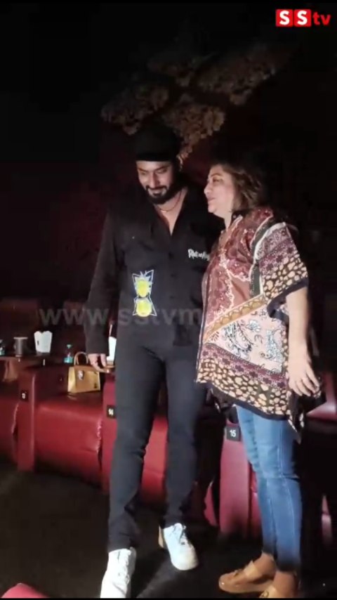 Actress Malashree Deep Discussion with Prajwal Devaraj