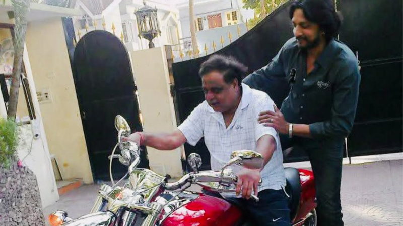 Sudeep on Ambi's bike