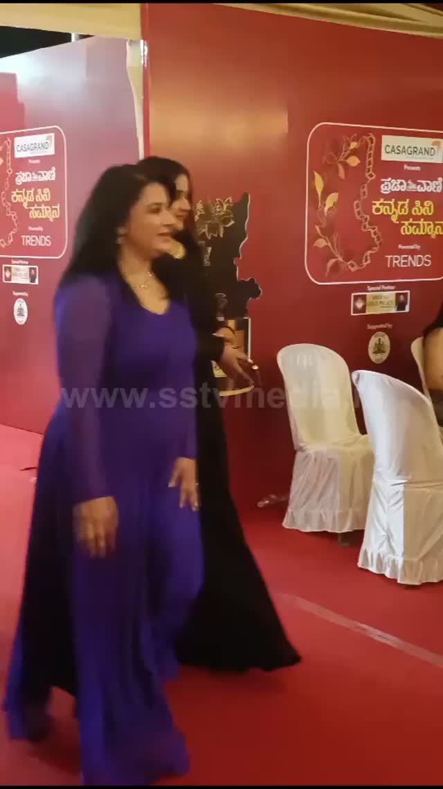 ಪ್ರಜಾವಾಣಿ ಸಿನಿ ಸಮ್ಮಾನ ಪ್ರಶಸ್ತಿ ಗೆ ಬಂದ ನಟಿ ಪೂಜಾಗಾಂಧಿ