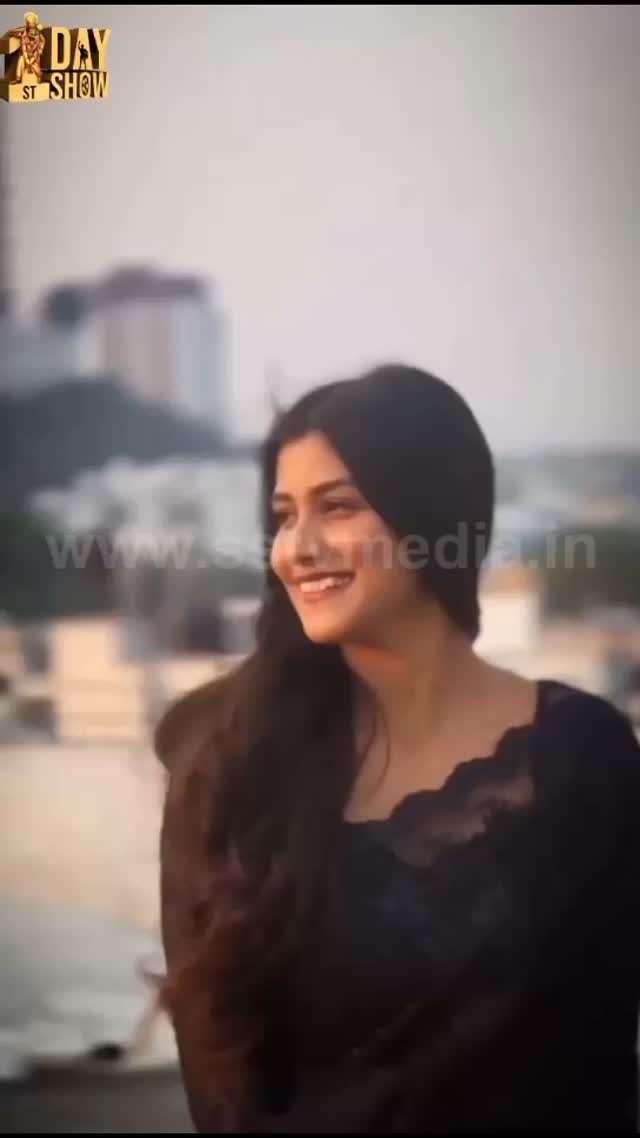 ಬ್ಲಾಕ್ ಸೀರೆಯಲ್ಲಿ ಮಿಂಚಿದ ಗೌತಮಿ