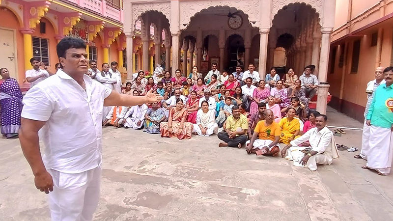 Gym Ravi successfully completed the Kashi Yatra with 101 people