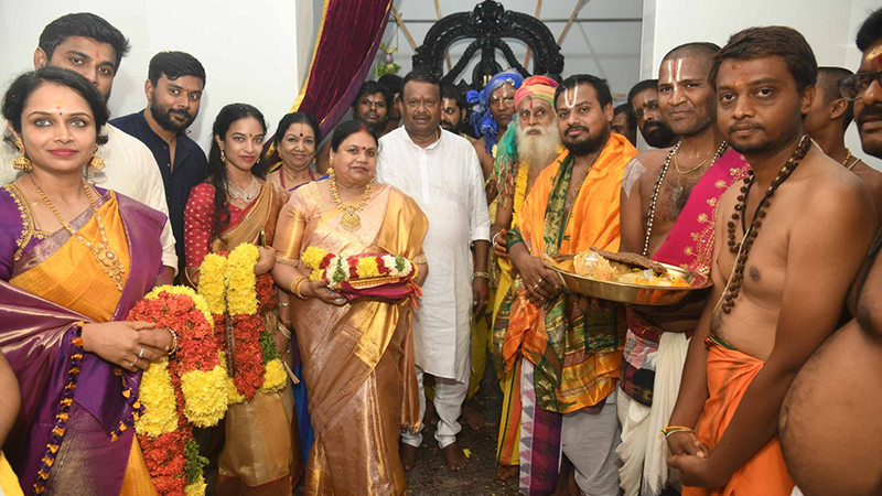 ಚಂದಾಪುರದಲ್ಲಿ ನಿರ್ಮಾಪಕ ಎಸ್‍.ವಿ. ಬಾಬು ಅವರಿಂದ ದೇಗುಲ ನಿರ್ಮಾಣ