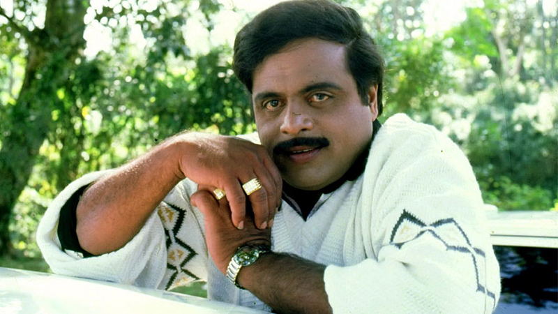 ರೆಬಲ್ ಸ್ಟಾರ್​ ಅಂಬಿಗೂ ಕರ್ನಾಟಕ ರತ್ನ ನೀಡುವಂತೆ ಆಗ್ರಹ